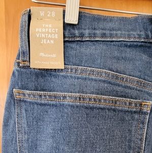 Madewell The Perfect Vintage Straight Jean in Mayfield Wash / 28 / Mayfield Wash